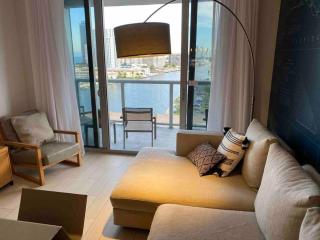1B/1B Apartment in Hallandale Beach Amazing Views - Hallandale Beach - 6