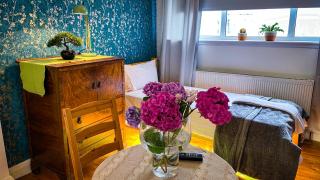 Lovely flat near train station and central london - 0