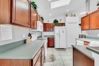 4 bedrooms pool home with water view and short drive from Disney - 6