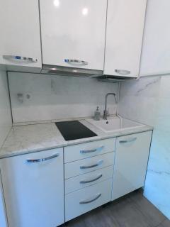 Esther Central Apartman with AC - 5