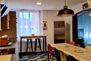 Magnifique maison classée 3 étoiles, 7 chambres, 5 salles de bain, parking privé, Tarbes ville - Tarbes - 6