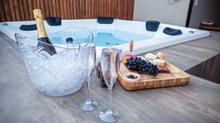 Vila Astra - jacuzzi privativa, natureza e conforto - 9