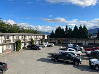 Chalet Inn - Kitimat - 2