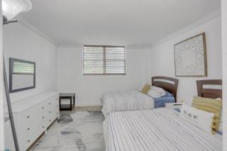 Condos at Ocean Reserve by Cielo Stays - Miami Beach - 2