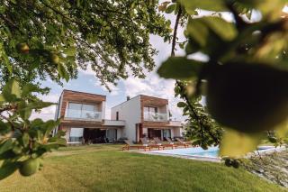 Iris Croatica J - deluxe apartment with shared pool, awarded BEST APARTMENT IN CROATIA 2024 - Oroslavje - 0