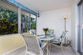 Moonmist Circle-Steps to Heated Pool - 1