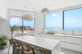 Luxury Penthouse - 3