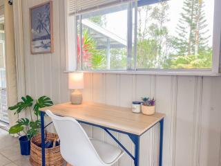Monstera Bungalow, Spacious, King Bed, Big Kitchen - Keaau - 2