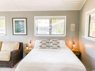 Surf Getaway, Queen Bed, Private Lanai - Keaau - 8