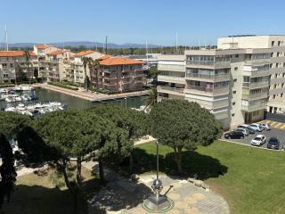 Deux-pièces rénové avec climatisation et parking à 300m de la plage - FR-1-750-39 - Canet-en-Roussillon - 8