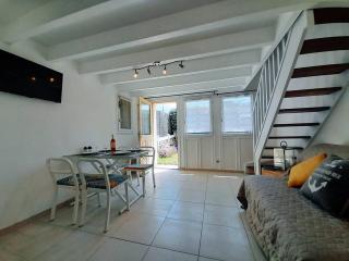 Maison cosy 3 pièces avec terrasse à 800m de la plage - Wifi, lave-vaisselle, parking public - FR-1-477-238 - 9