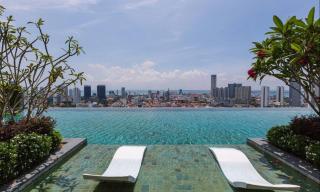 SkyPool with Seaview 8pax Beacon Executive Suites - Georgetown City Centre - 3km to Komtar - George Town - 5