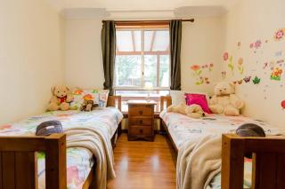 Camellia Cottage - Country Rustic Charm Close to Forest and Town - 1