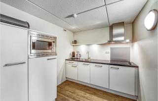 Amazing Apartment In Schiermonnikoog - Schiermonnikoog - 6