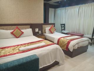 The Brahmaputra Hotel - Dhuburi - 4