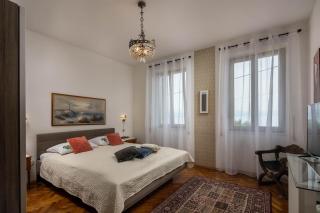 Villa Okra With Pool - Happy Rentals - 1