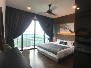Almas Suites Puteri Harbour / Nusajaya JB 5 min to Legoaland Homespace Cozy room near 2nd link - Nusajaya - 0