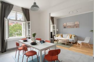 Prague Days - Modern Apts - Fast WiFi - Netflix - 7 min Wenceslas Sq - Prague - 0