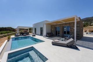 Villa Solevara - luxury villa with Infinity Pool, jacuzzi, cinema room & luxury amenities - Aspro Chorio Paros - 8
