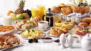 Charlie's Home Arezzo-Appartamento-B&B Arezzo con Parcheggio privato- Arezzo Città del Natale 2023 - Centro Arezzo Fiere e Congressi- Mercatini Natale Arezzo Casa di Babbo Natale e Villaggio Tirolese 2023 - 8