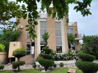 Rose Garden Palace - 0