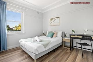 Comfort Queen Room - Private - Prime Spot - Shared Bathroom - Sydney - 0