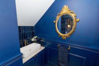 Luxury Accommodation In The City Centre With Free Parking - 3