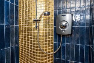 Luxury Accommodation In The City Centre With Free Parking - 4
