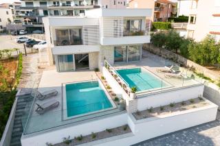 Luxury semi detached villa Smokva 2 - near center and sea - by TRAVELER tourist agency Krk - Krk - 4