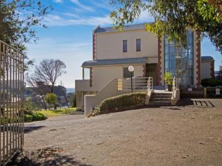 Horizon View Retreat by Ready Set Stay - Beach Views - 1