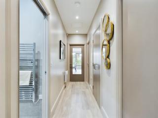 Lesley House Apartments Belfast - 1