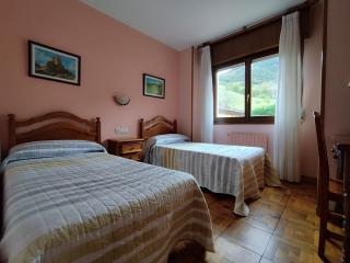 Hostal La Parrilla - Mieses - 6