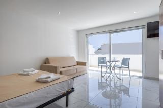 Studio Penthouse 51 with side sea views at the OLO Living guesthouse - Paceville - 9