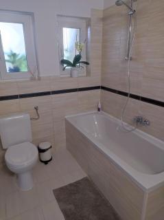 Vár-lak apartmanház - 2