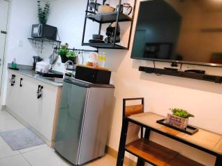 Unit 1005 Tower B Cool Suites at Wind Residences - Tagaytay - 4
