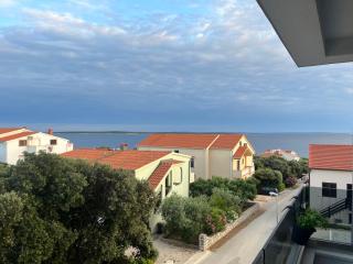 Clear Water Apartment - Sea View - Mandre - 8