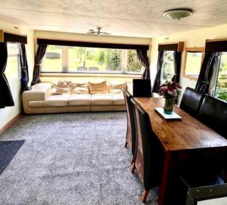 Woodland Forge Lodge - - 8