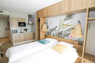 MarinaPark Beach Resort Soal - 2