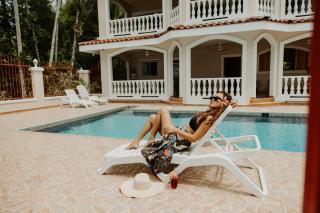 Wiona of Villa Paraiso / Beachfront Villa & Pool - Big Creek - 5