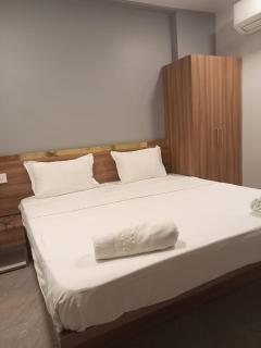 AMULYAA GRAND INN -  - 4