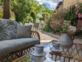 3 self-contained gites with pool and games room - Saint-Georges-de-Noisné - 8