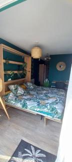 Chambre indépendante piscine en saison petit déjeuner inclus - Véretz - 9