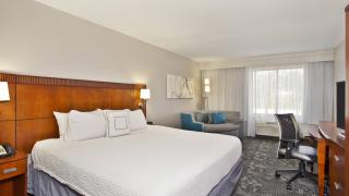 Courtyard by Marriott Gulfport Beachfront - Gulfport - 8