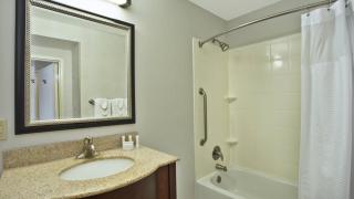Courtyard by Marriott Gulfport Beachfront - Gulfport - 7