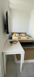 PLEIN SUD - moderne studio avec mezzanine- Hyper centre Antibes - Proche port - Antibes - 8