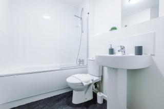 Etihad 2 Bed Apartment - 6