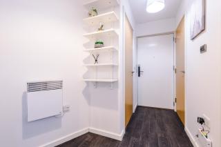 2 Bed apartment with balcony private parking near Etihad Stadium, COOP Live - Manchester - 4
