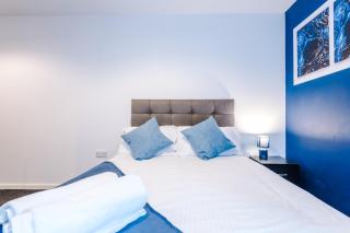 2 Bed apartment with balcony private parking near Etihad Stadium, COOP Live - Manchester - 0