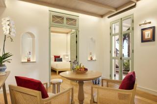 Charras Bhawan Hotel and Residences - Hua Hin - 1