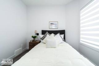 UrbanUtopia*Luxury Home*King Bed*Patio/BBQ*Sleep16 - Edmonton - 2